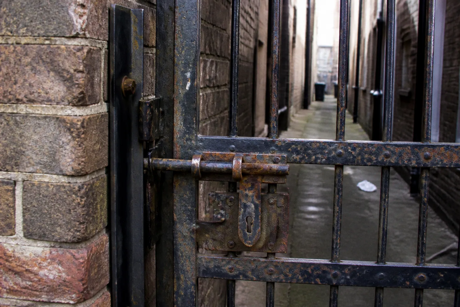 Alley gating in Grimsby: how the legal process works